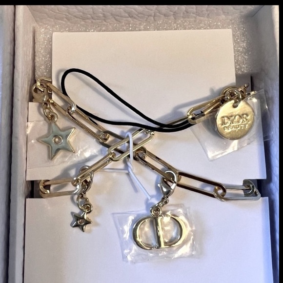 DIOR PHONE CHARM STARS LOGO VIP Limited Edition GOLD TONE METAL - Picture 5 of 5